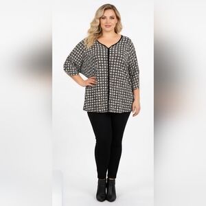 Geometric Black and White Blouse